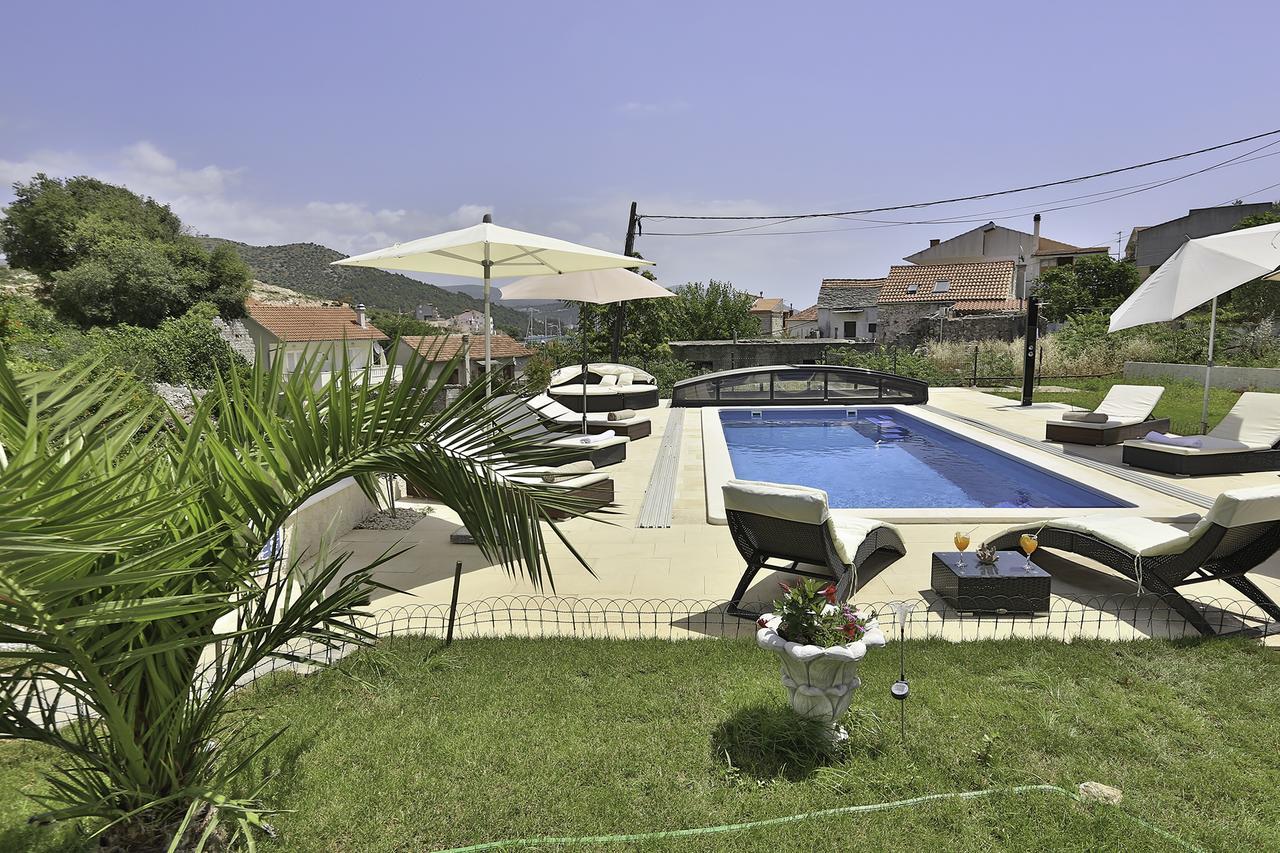 Villa Oleander Marina Εξωτερικό φωτογραφία